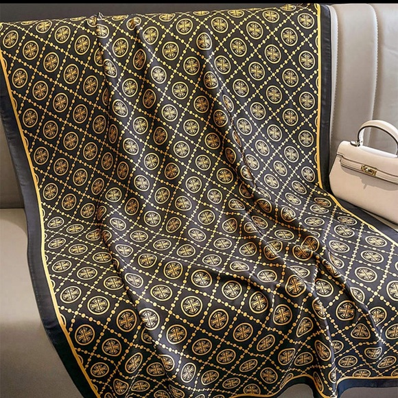 High quality long silk satin scarf 🧣 - Picture 3 of 6